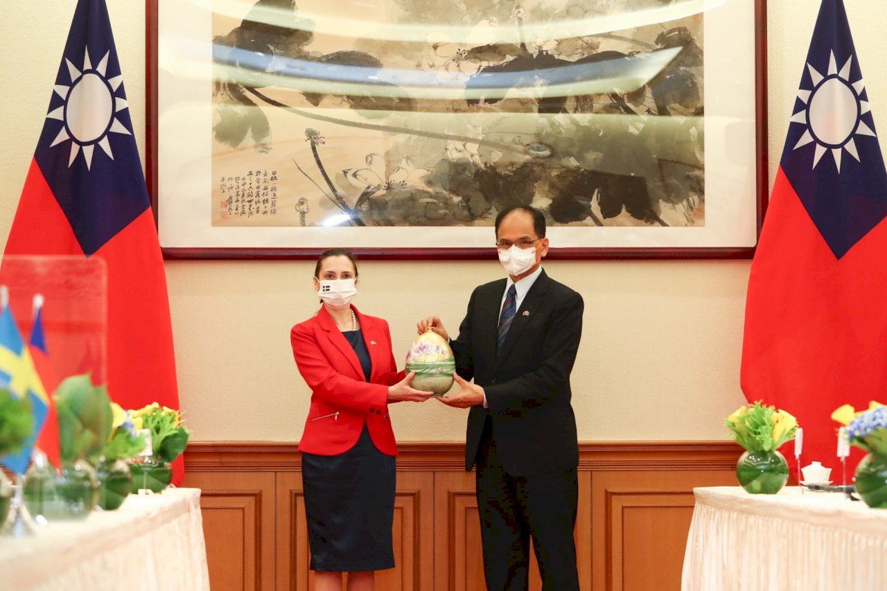 瑞典訪團拜會立院 強調努力保護台灣的主權與獨立