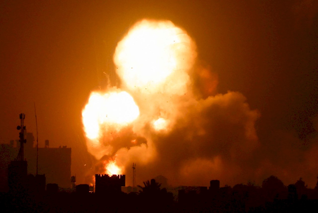 以巴衝突持續升高 以色列空襲加薩反制火箭攻擊