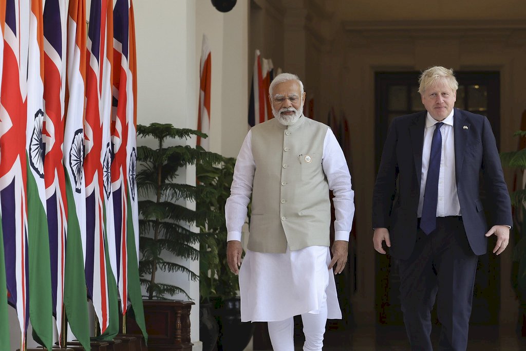 英相訪印度 宣布英印擴大建立國防夥伴關係