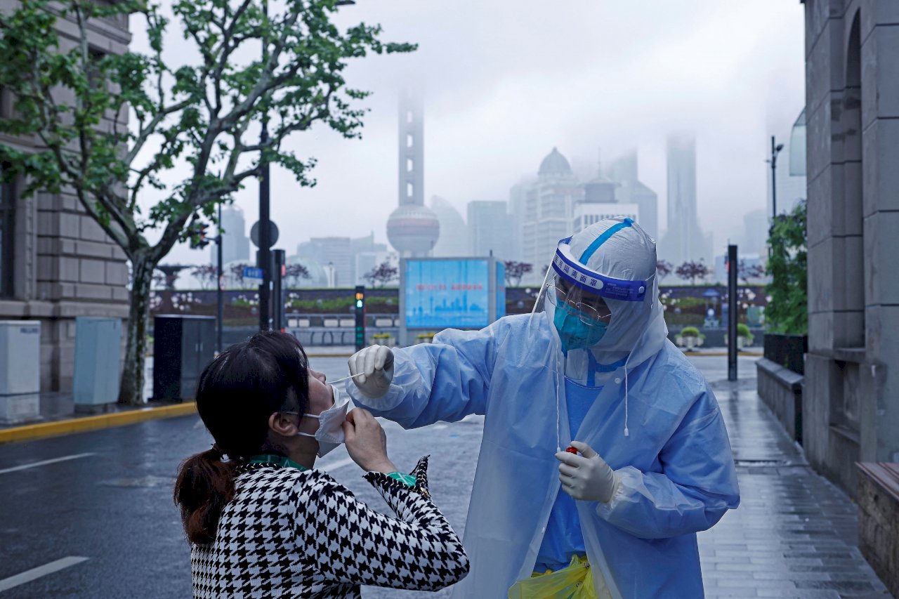 上海疫情風險降低 逾1200萬人獲准離開家園