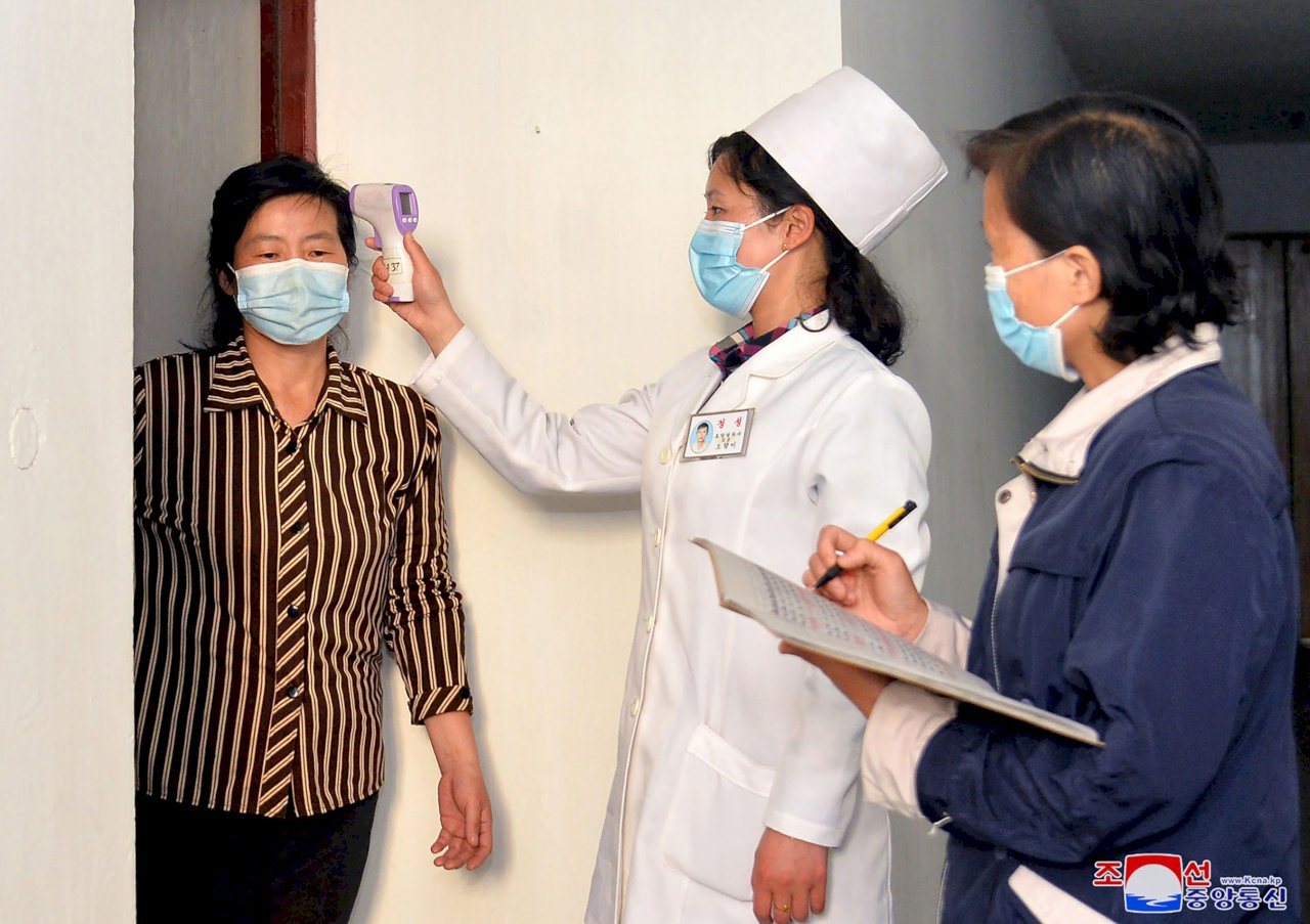 北韓：單日新增發燒病例首度降至10萬以下