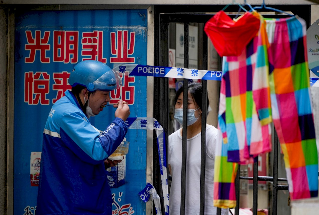 上海宣布6月1日解封 居委會不得限制居民出入