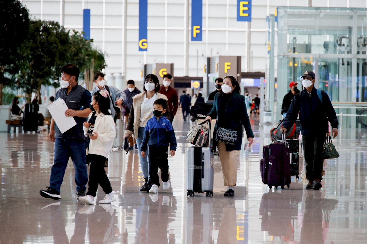 韓國解除入境前PCR 台旅客免簽延長至10月