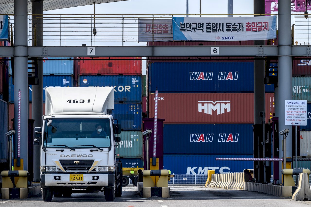南韓1月出口暴跌 政府承諾政策支援