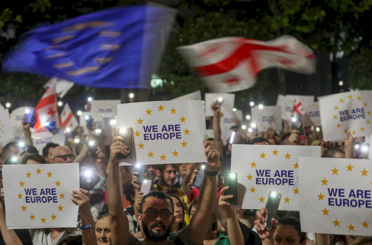 加入歐盟受挫 12萬喬治亞人上街遊行