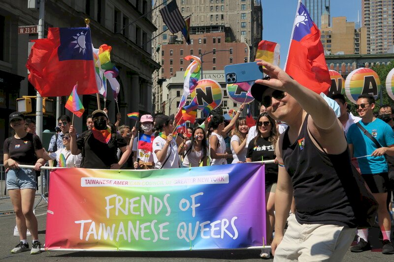 紐約同志遊行睽違3年回歸 台灣隊伍活力滿點