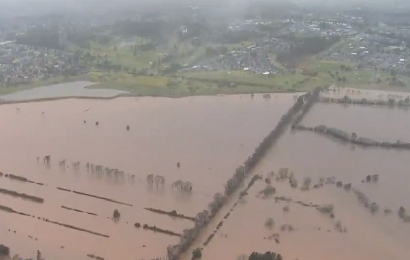 暴風雨遠離雪梨 水患迫使更多人撤離家園