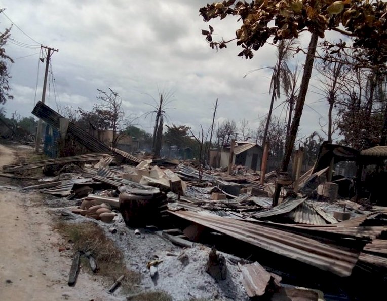 緬甸村民指控軍政府屠殺與焚燒民宅