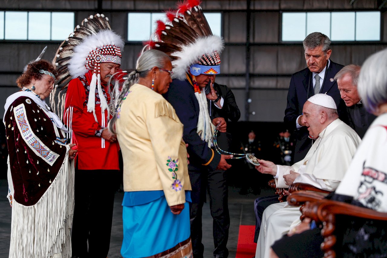 加拿大原住民慘遭凌虐 教宗為當年罪惡致歉