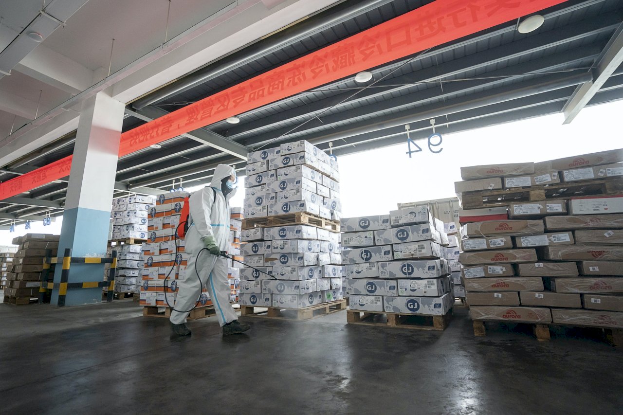 中國外防輸入壓力巨大 北京籲減少網購冷鏈食品