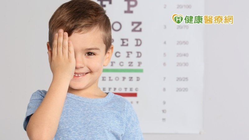 孩子量測過眼軸長了嗎？　醫：近視控制的重要指標