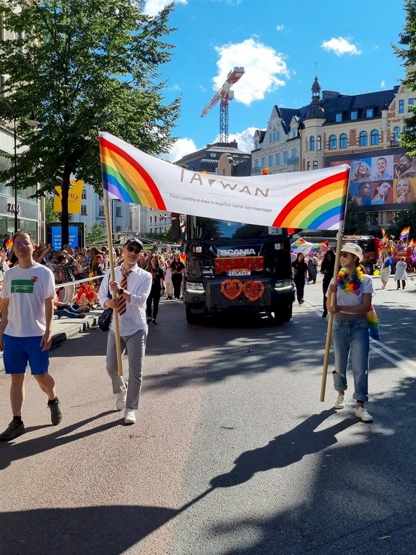 北歐最大驕傲遊行瑞典登場 台灣性別平權受矚目