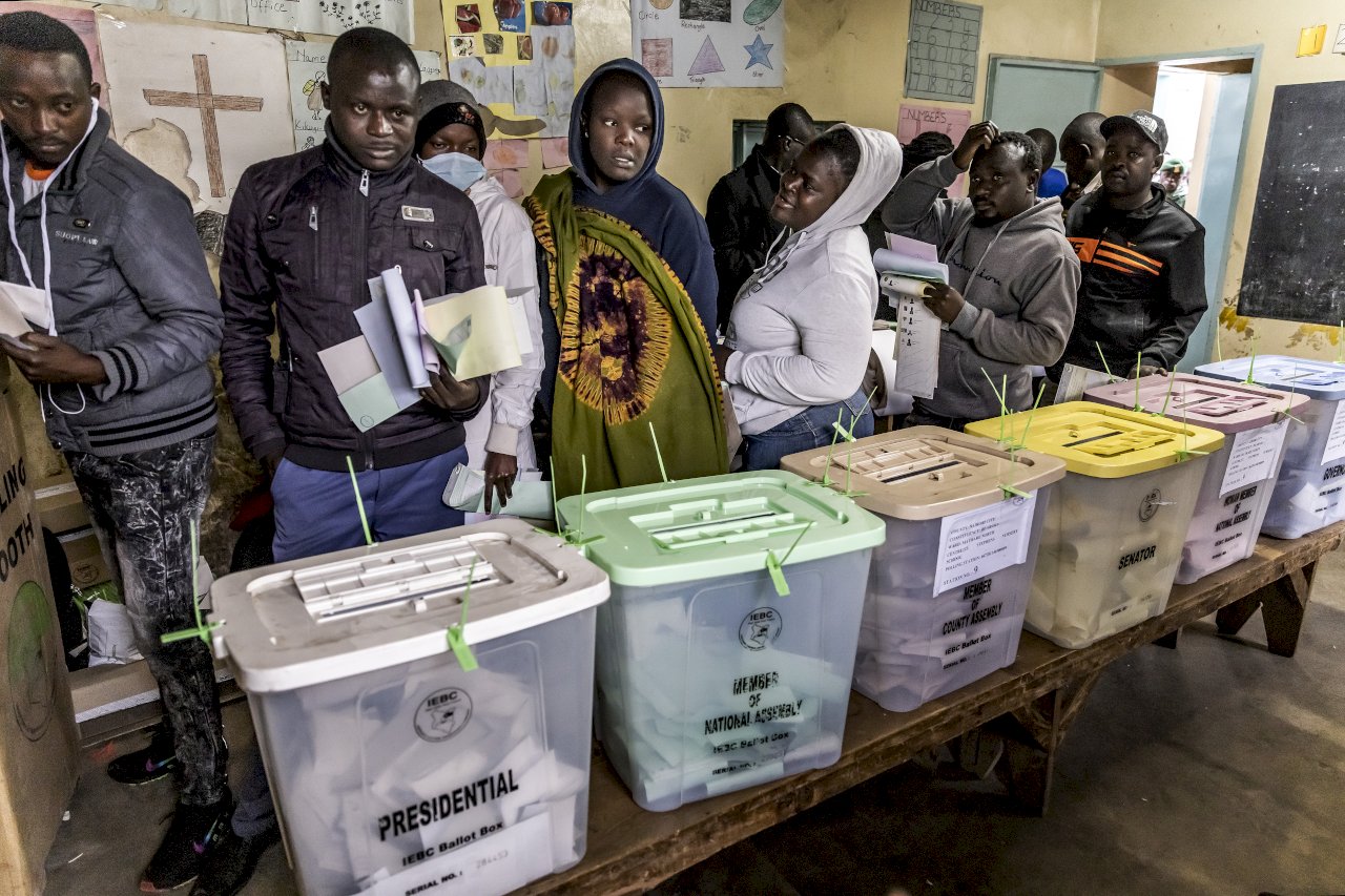選情激烈 肯亞總統大選投票展開