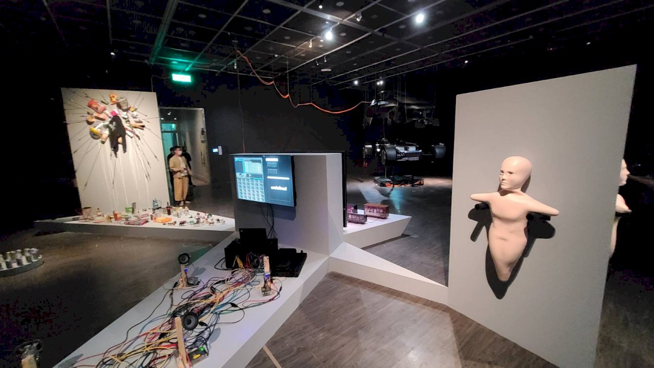 MoCA「轉接器」特展  看11位藝術家驅動當代藝術新景觀