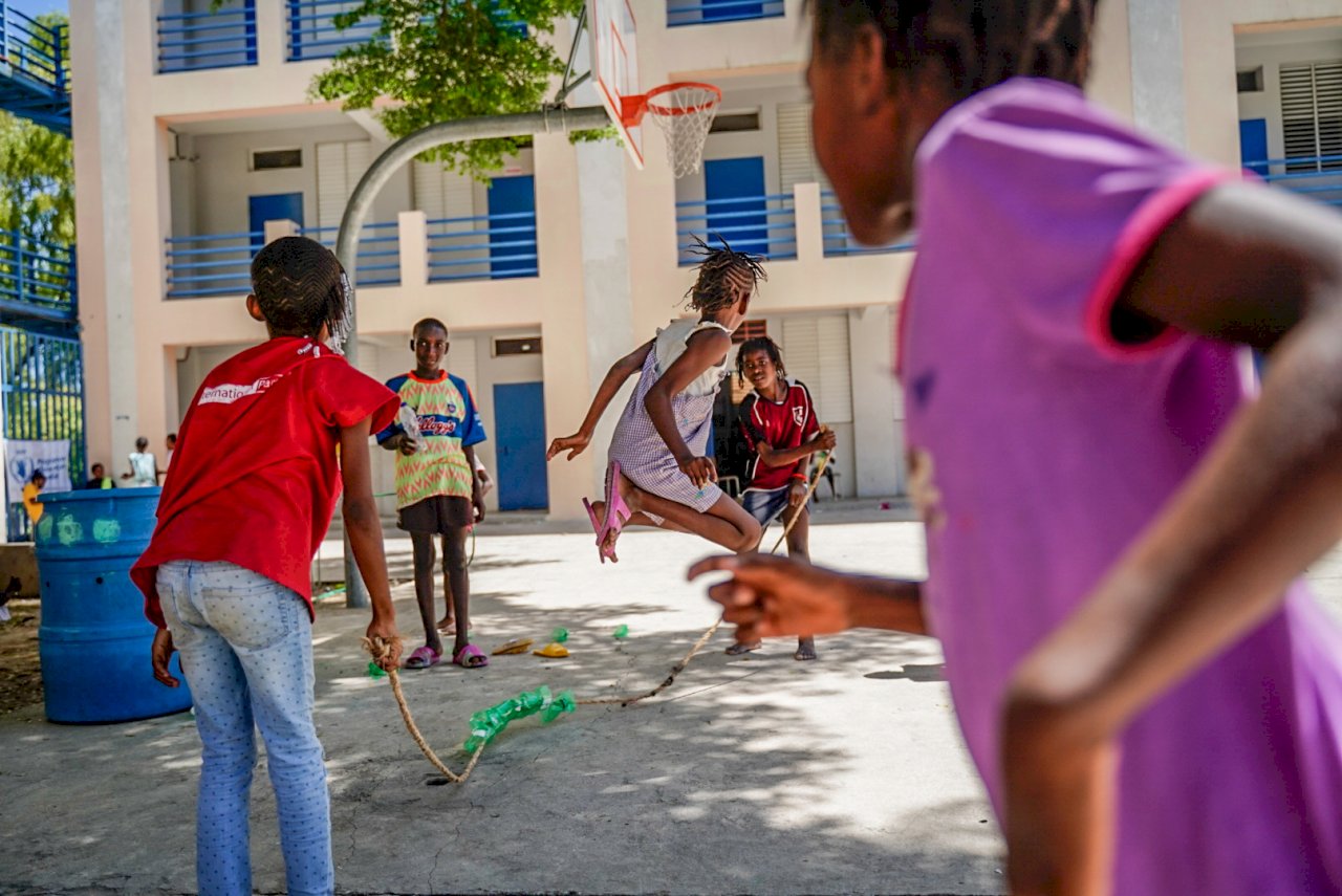 經濟危機加劇 海地新學年延後1個月