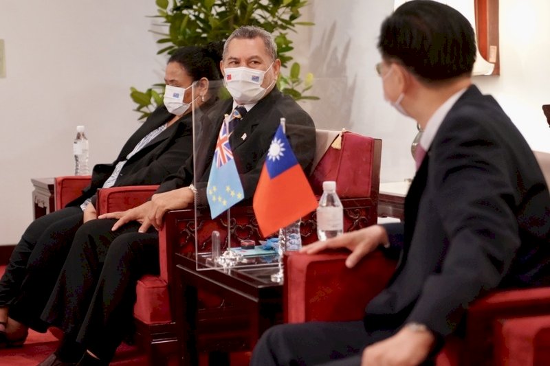 吐瓦魯總理訪台 蔡總統5日軍禮國宴迎賓