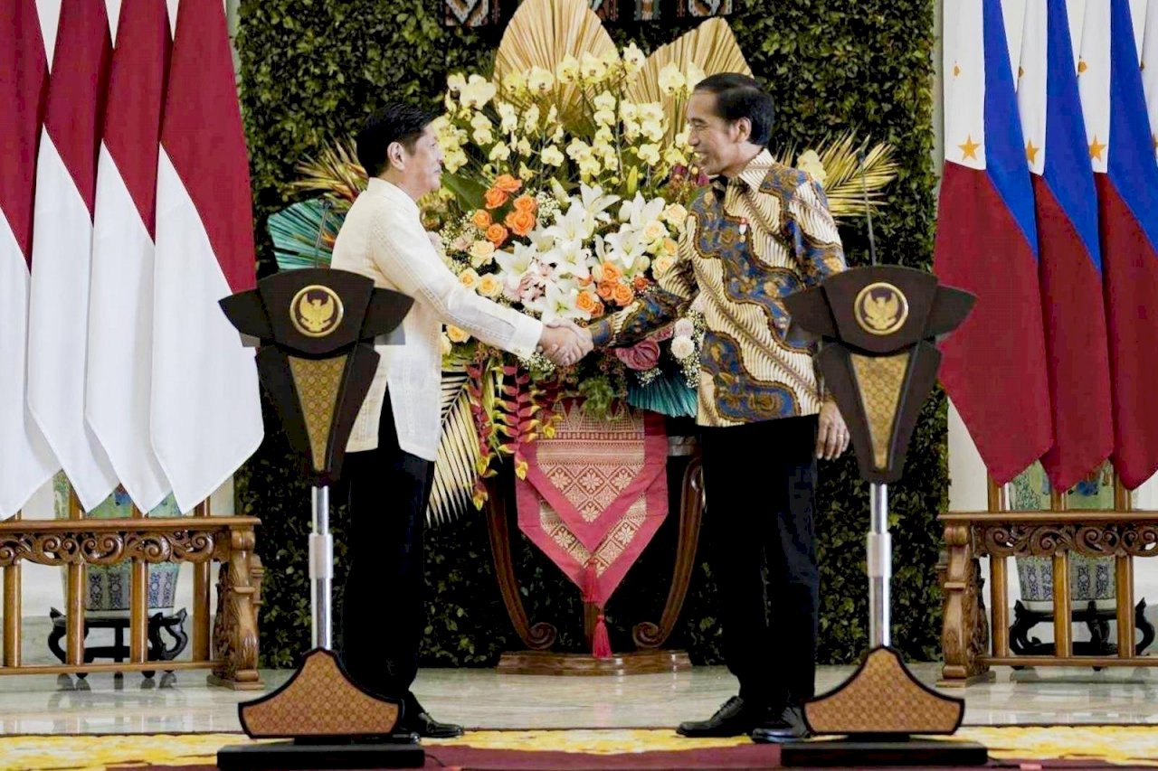 菲總統小馬可仕首次出訪抵印尼 商談加強國防關係