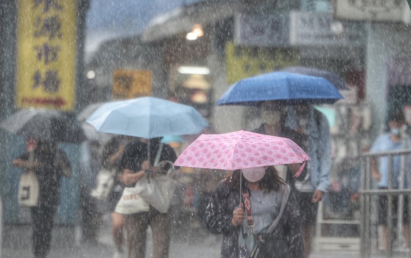 颱風梅花逼近 中央災變中心籲加強防颱整備