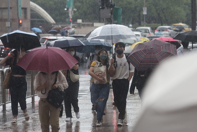 梅花颱風挾雨來襲  桃市復興3里停課