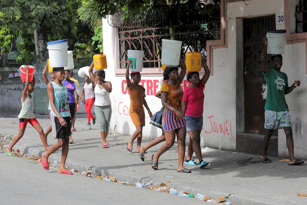缺水再加示威動亂 海地苦難加劇