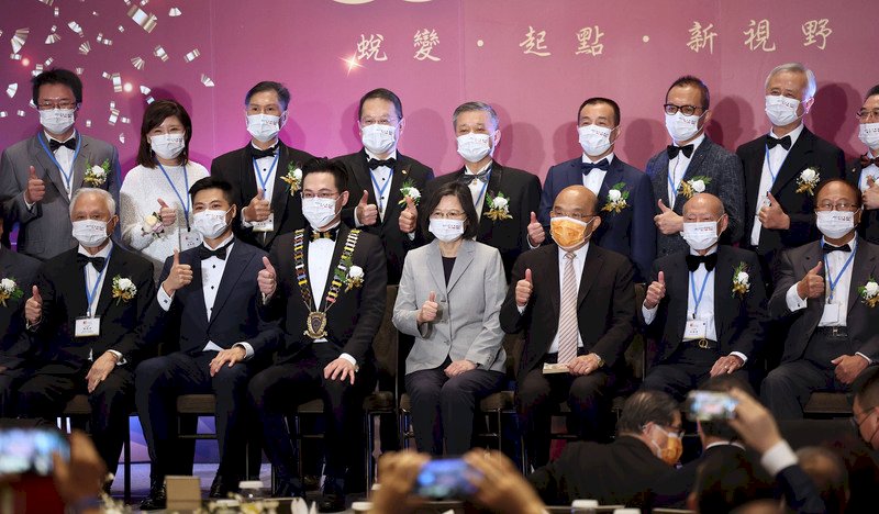 蔡總統籲挺18歲公民權 讓台灣加入世界民主潮流