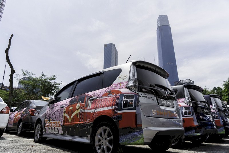 搶攻疫後旅遊市場 台灣觀光廣告車穿梭大馬街頭