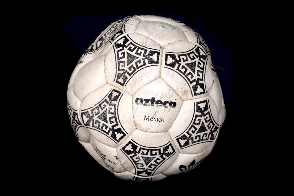 馬拉杜納上帝之手足球將拍賣 估最高340萬美元