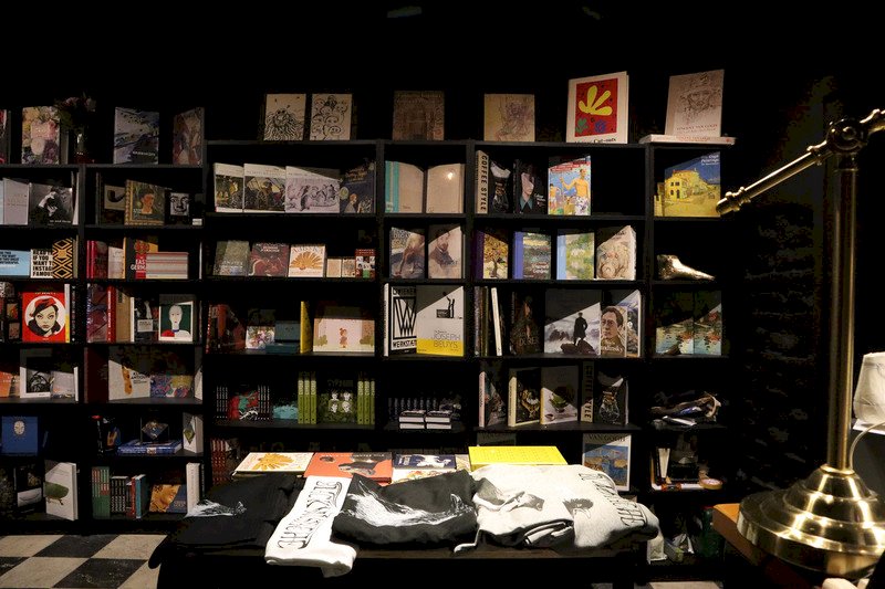 伊斯坦堡「黑鬍子」書店 成避戰俄人心靈慰藉