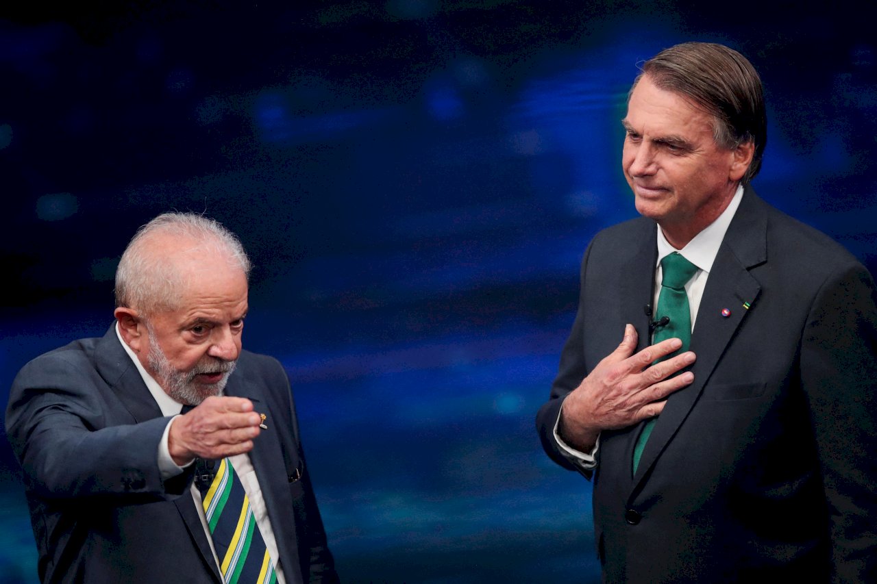 巴西總統決選辯論 波索納洛與魯拉激烈交鋒