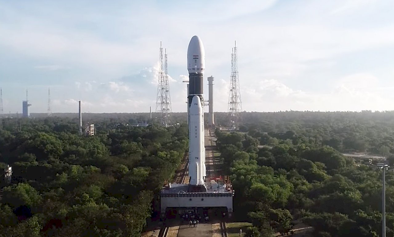 印度發射36枚寬頻衛星至近地軌道 總重近6公噸