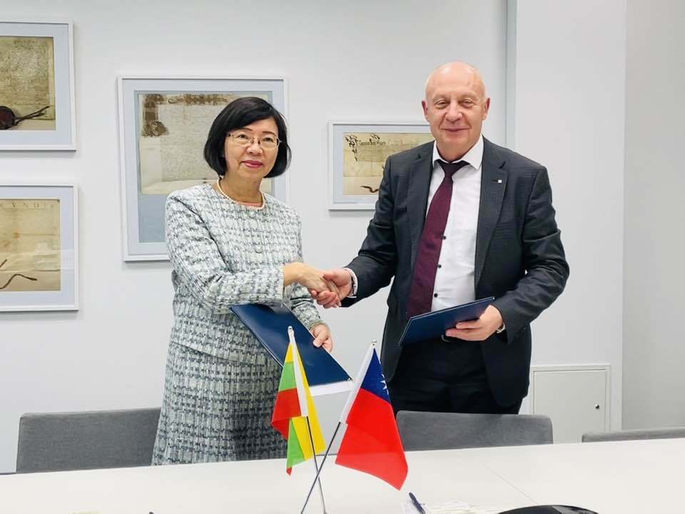 台灣與愛沙尼亞、立陶宛國圖 簽合作協議