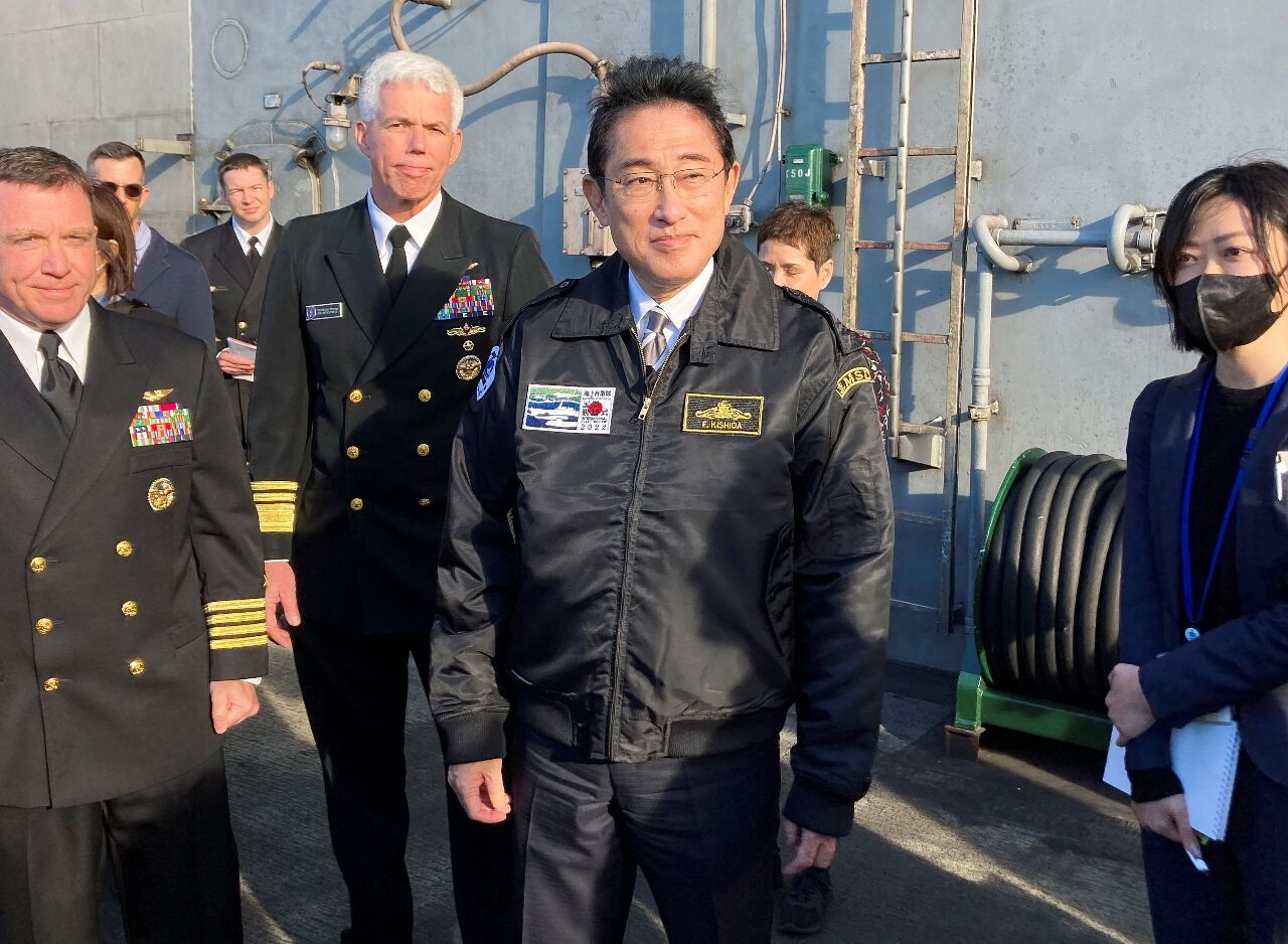 出席國際觀艦式 日相岸田承諾加強軍事能力