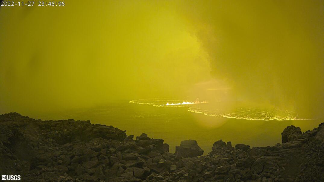 夏威夷毛納羅亞火山開始噴發 調高警戒等級