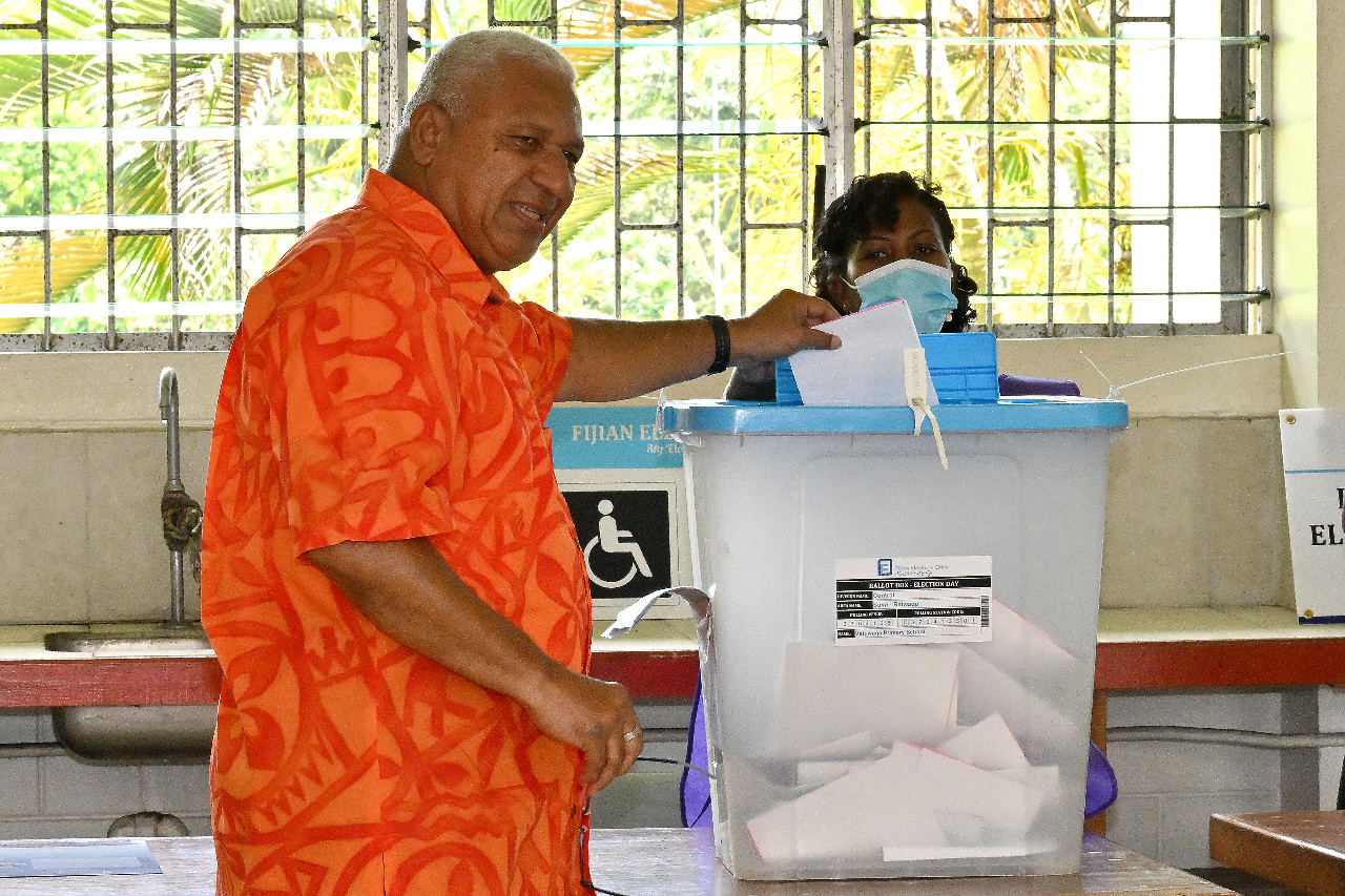 斐濟大選政變領袖對決 考驗民主與中國影響力