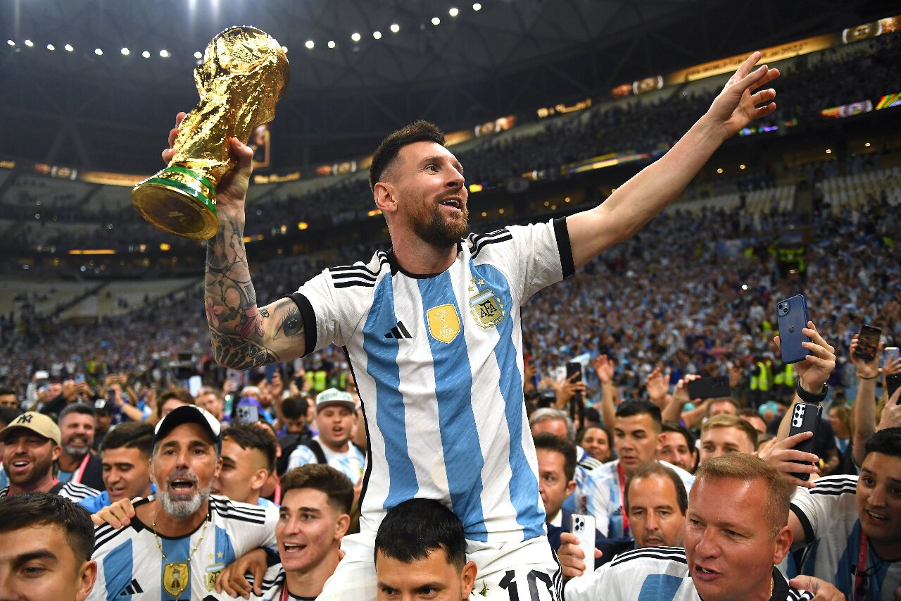 世界盃／阿根廷高舉大力神盃 實至名歸