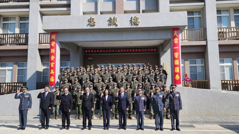 國軍營舍改建落成 總統：強化戰力、照顧國軍是最重要責任