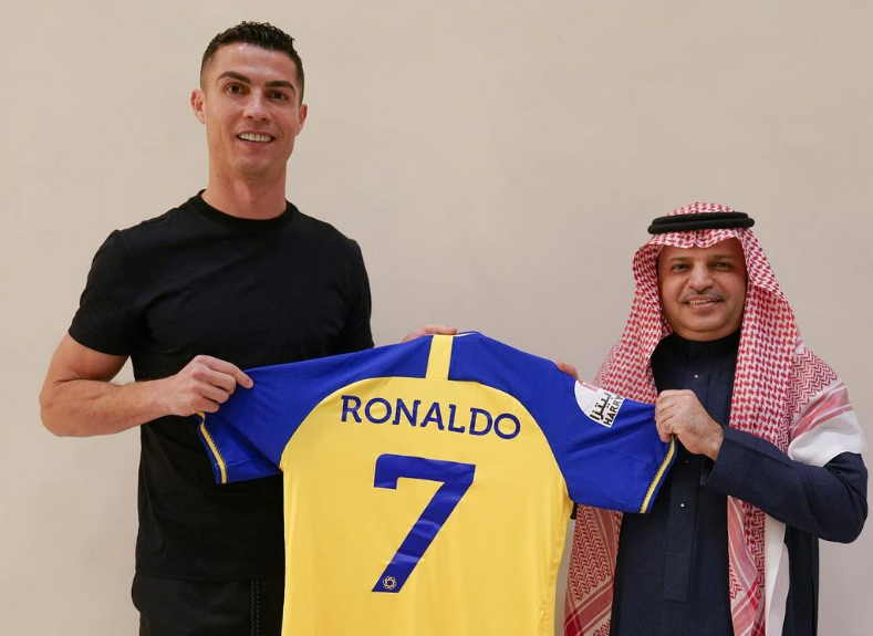 足球巨星羅納度轉投沙烏地艾納斯 合約逾2億歐元