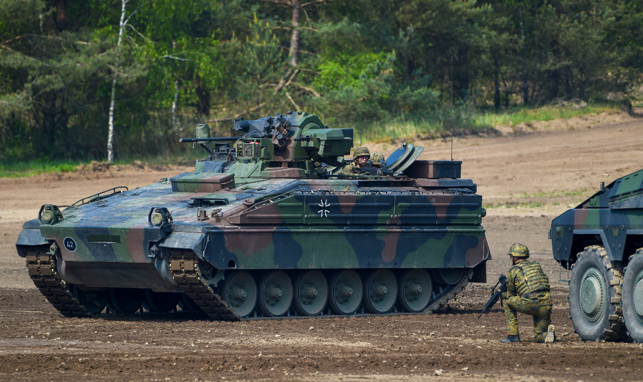 強化軍援  德國擬第一季交付烏克蘭40輛黄鼠狼戰車