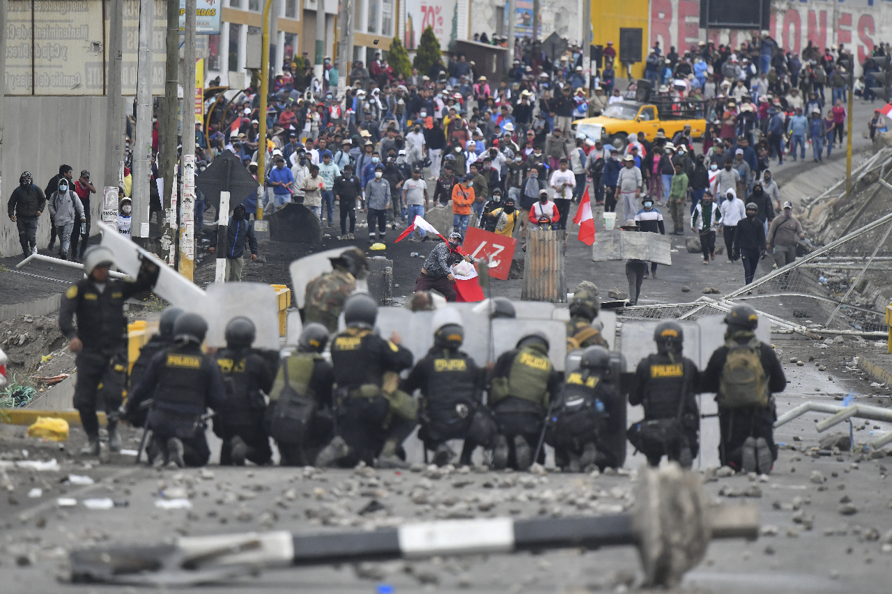 祕魯反政府抗爭持續 動亂延燒多座城市