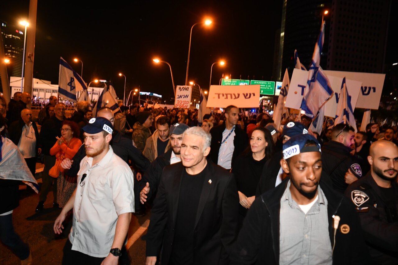 以色列反政府示威 前總理拉皮德也加入