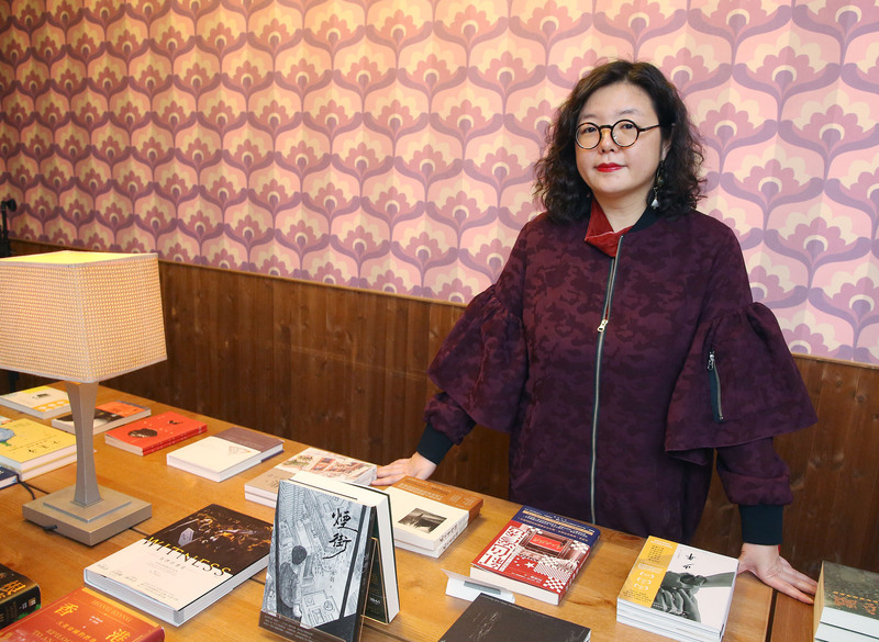 鄧小樺在台灣開出版社  二〇四六說港人的故事