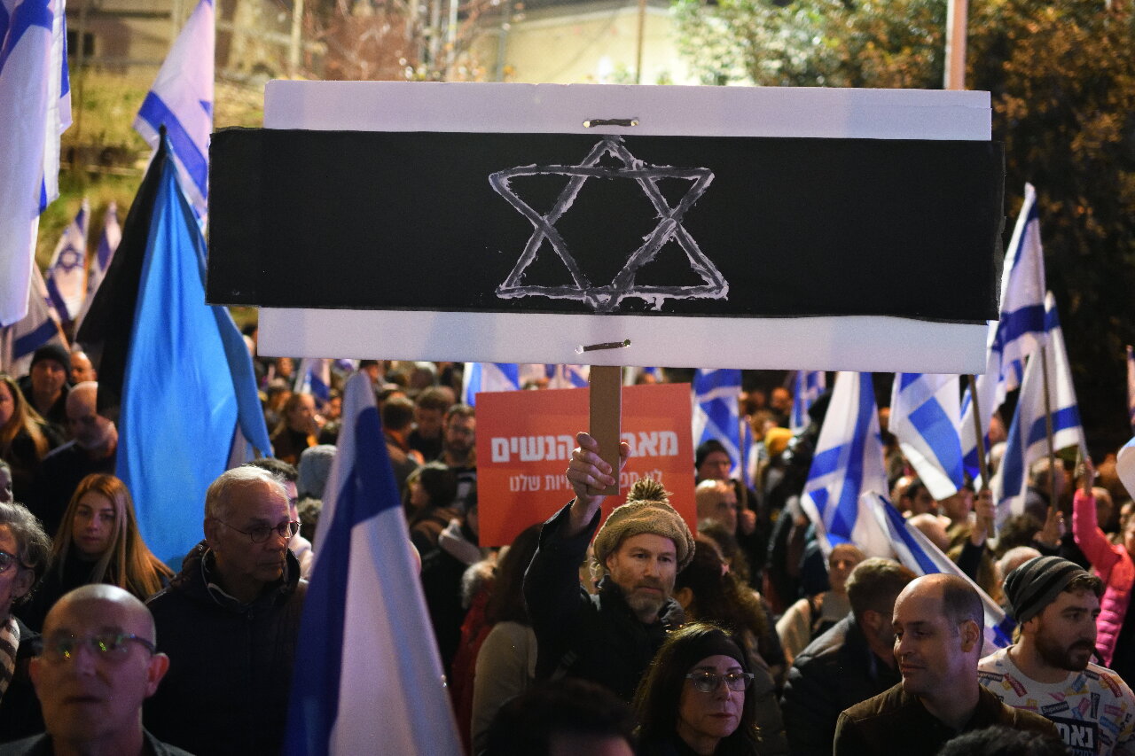 抗議爭議性司法改革 以色列人連續第六周集會示威