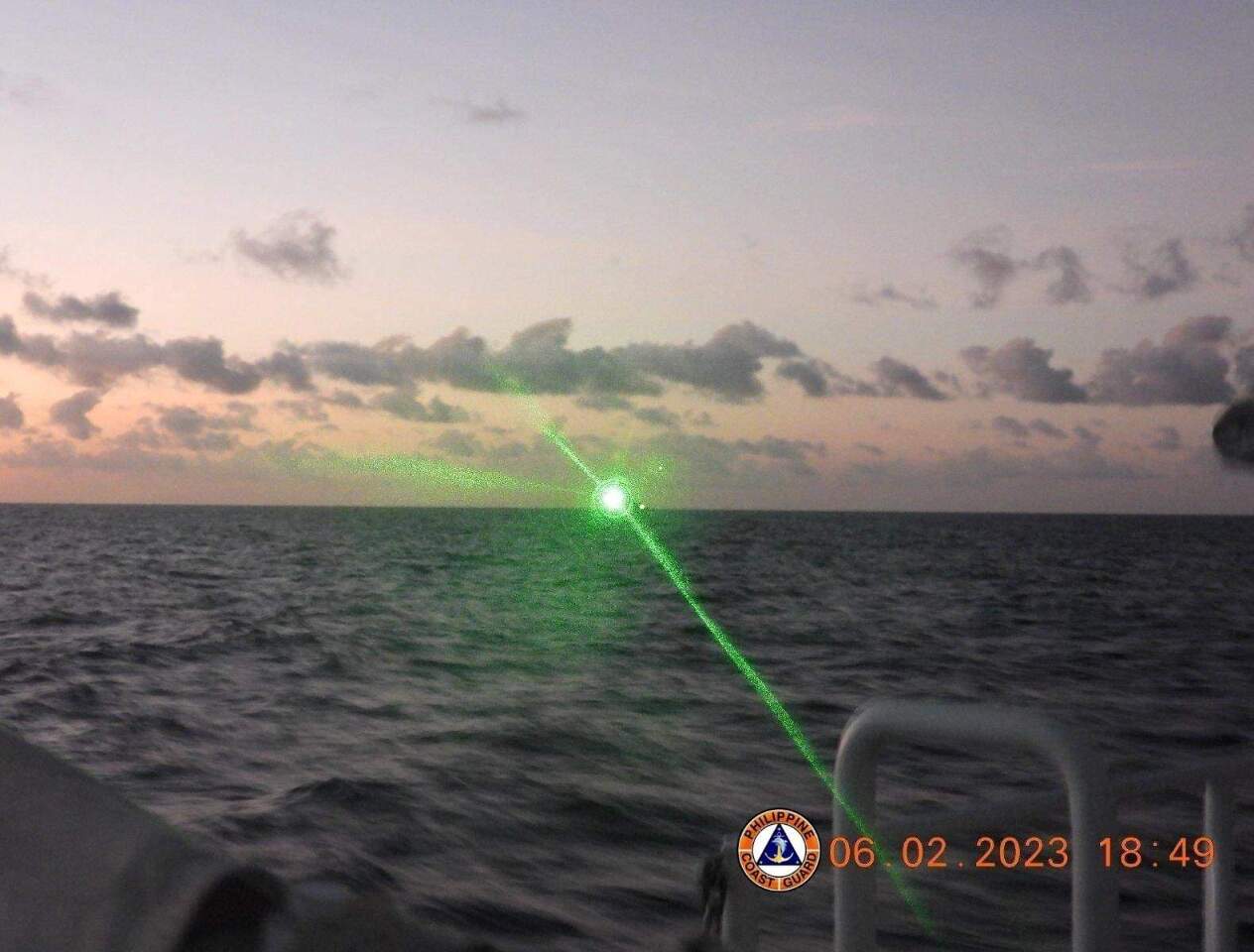 菲律賓怒控 中國海警船照射軍用級雷射光