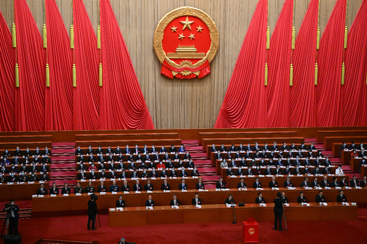 中國兩會／人大通過國務院機構改革方案