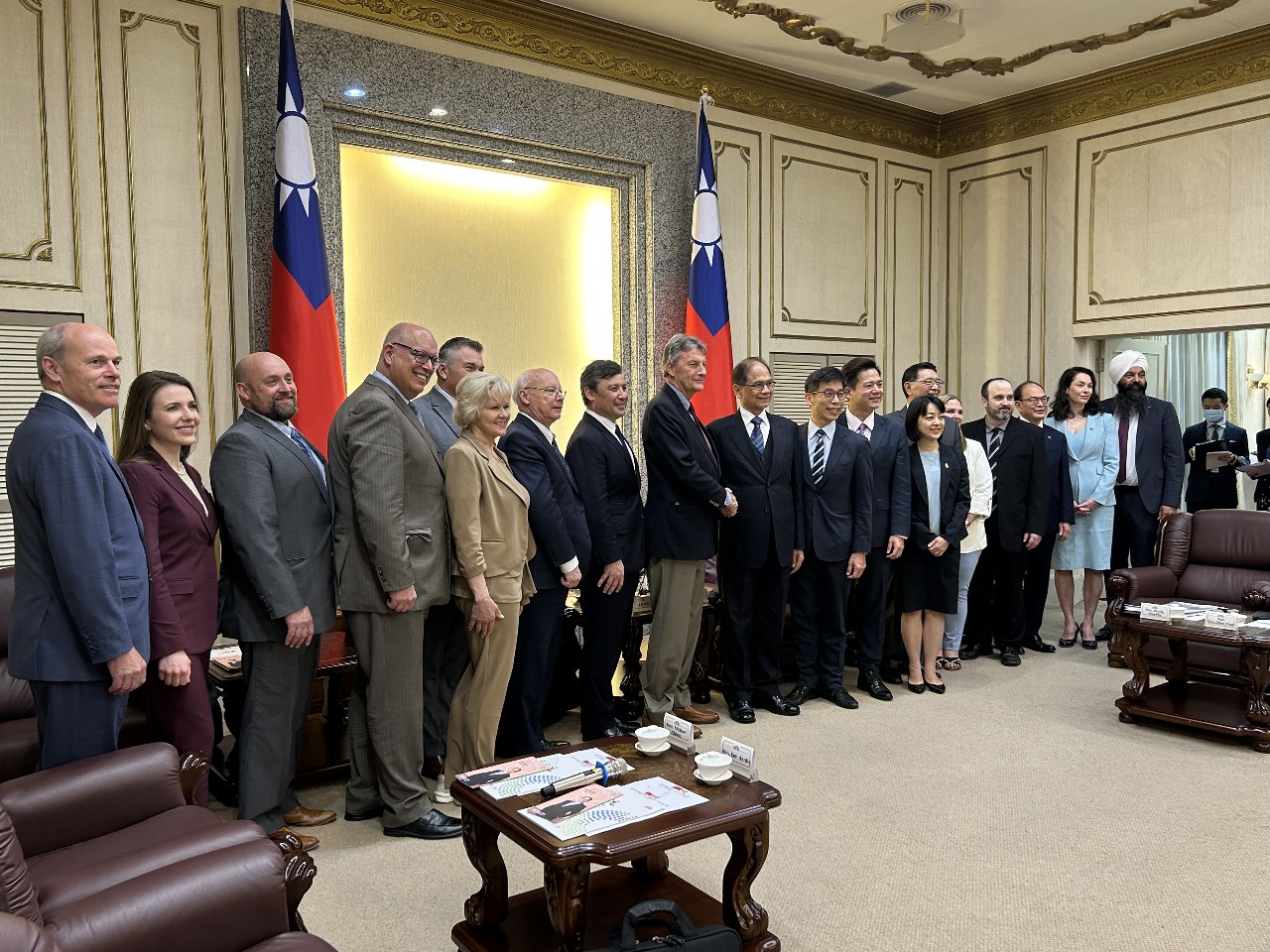 加拿大議員團拜訪國會 馬凱：加拿大跟台灣團結站在一起