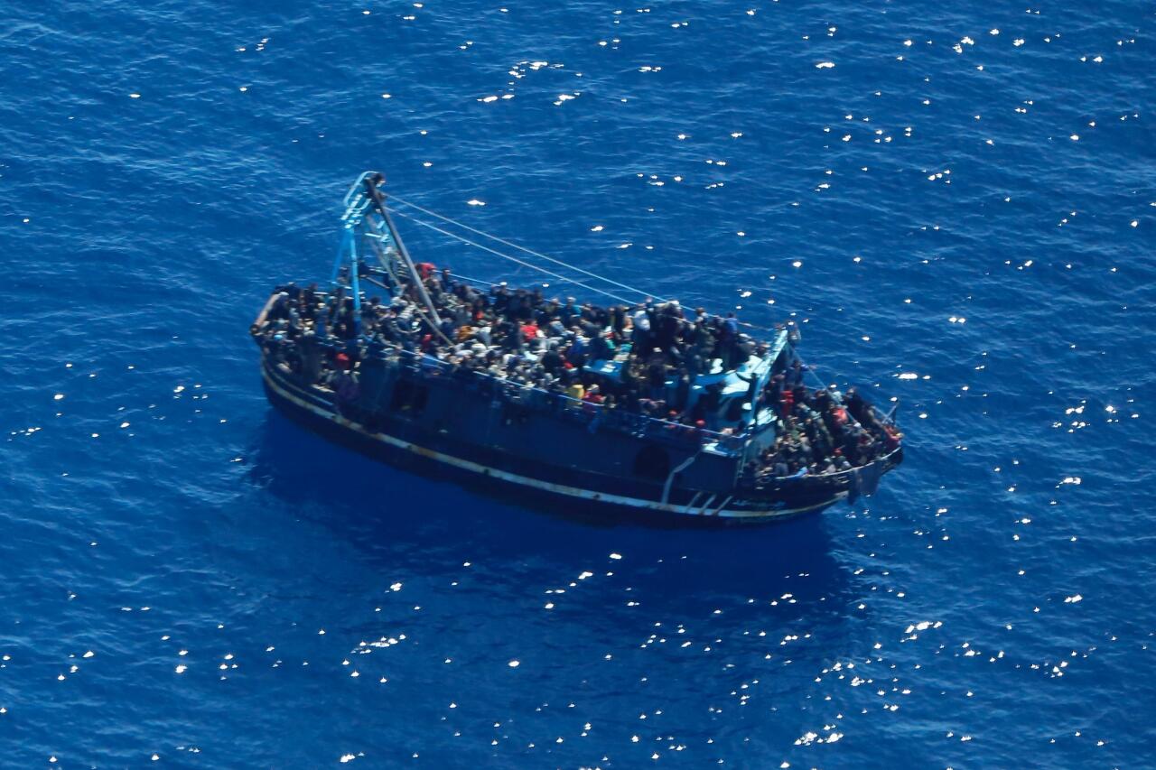 移民船地中海漂流 救援組織只能給油不能救人