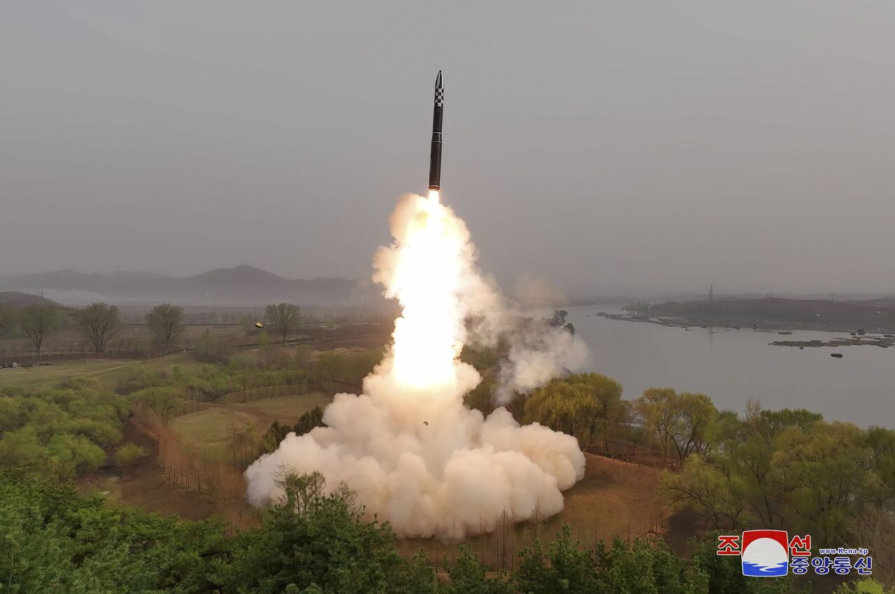 北韓宣稱 成功測試固態燃料洲際彈道飛彈