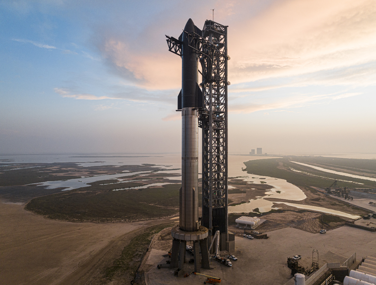 世界最大火箭SpaceX星艦 將首次試飛