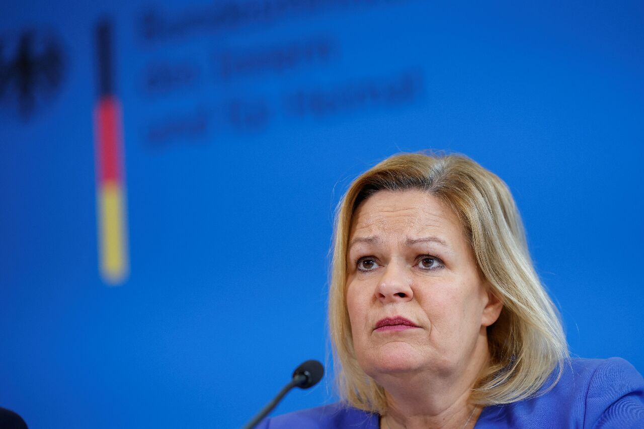 德國內閣同意放寬入籍規定 簡化變更法定性別手續