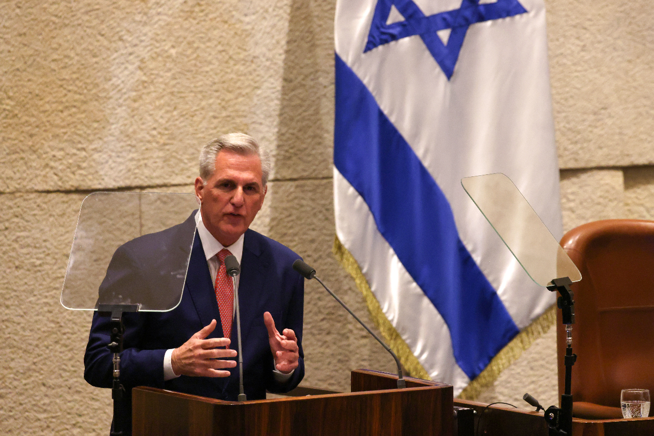 麥卡錫籲以色列嚴審中資 中國批散布威脅論